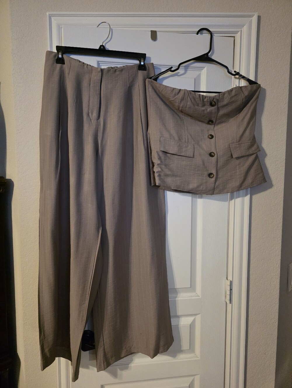 Women's Taupe Wide-Leg Pants & Button Front Bustier Set